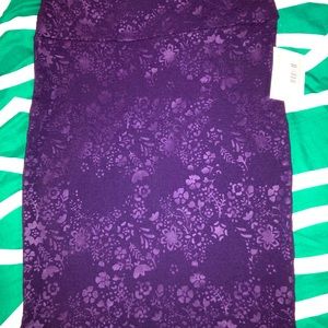 SOLD! Lularoe Cassie purple floral pencil skirt M